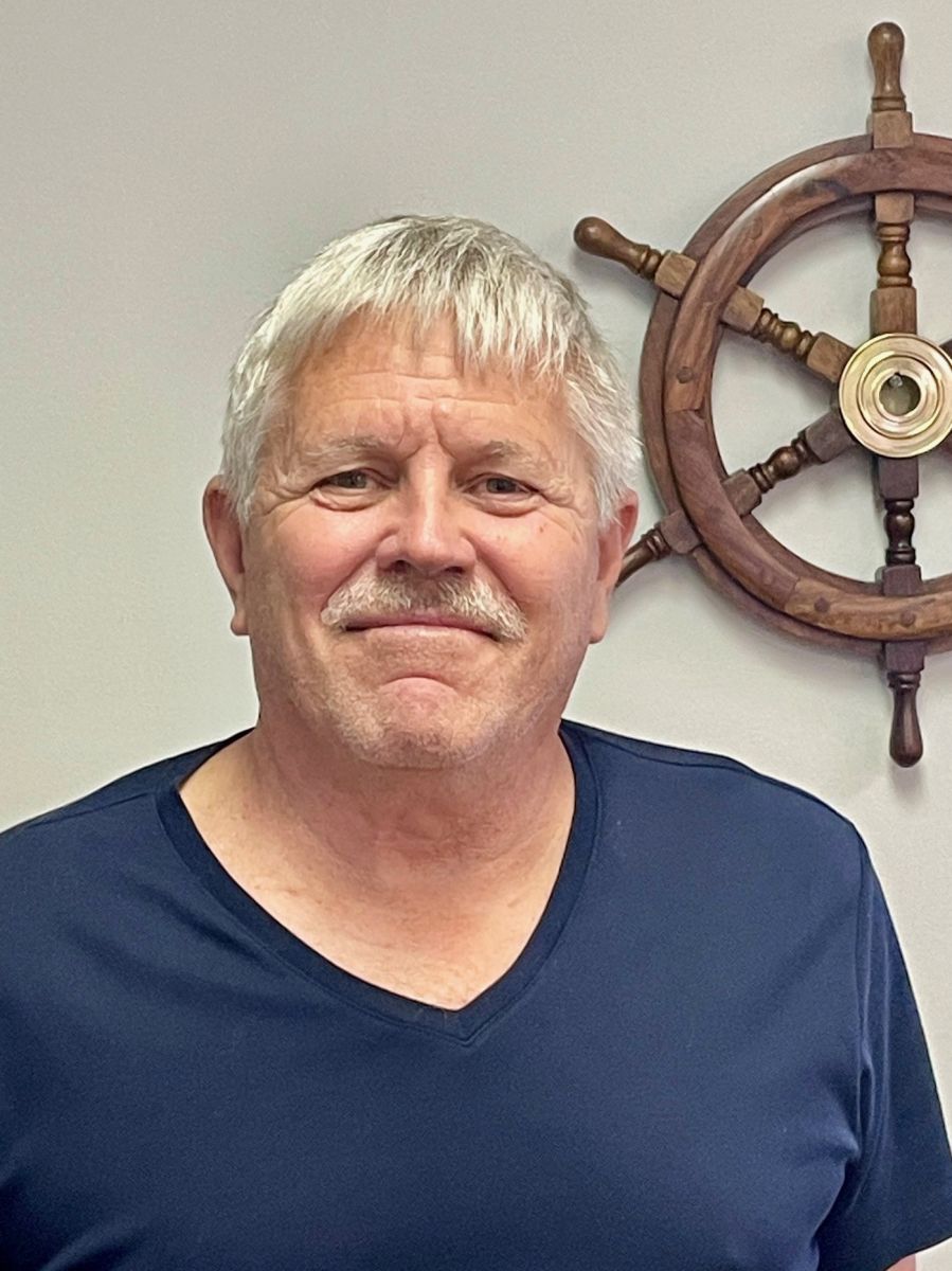 Don Merry, Trustee